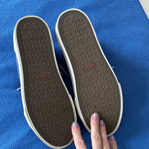 Taos Footwear Blue and Light Blue Sneakers - Picture 4 of 7